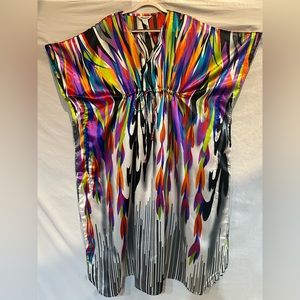 NWOT - Winlar Full-Length Abstract Design
Very Colorful Satin Feel Kafta…